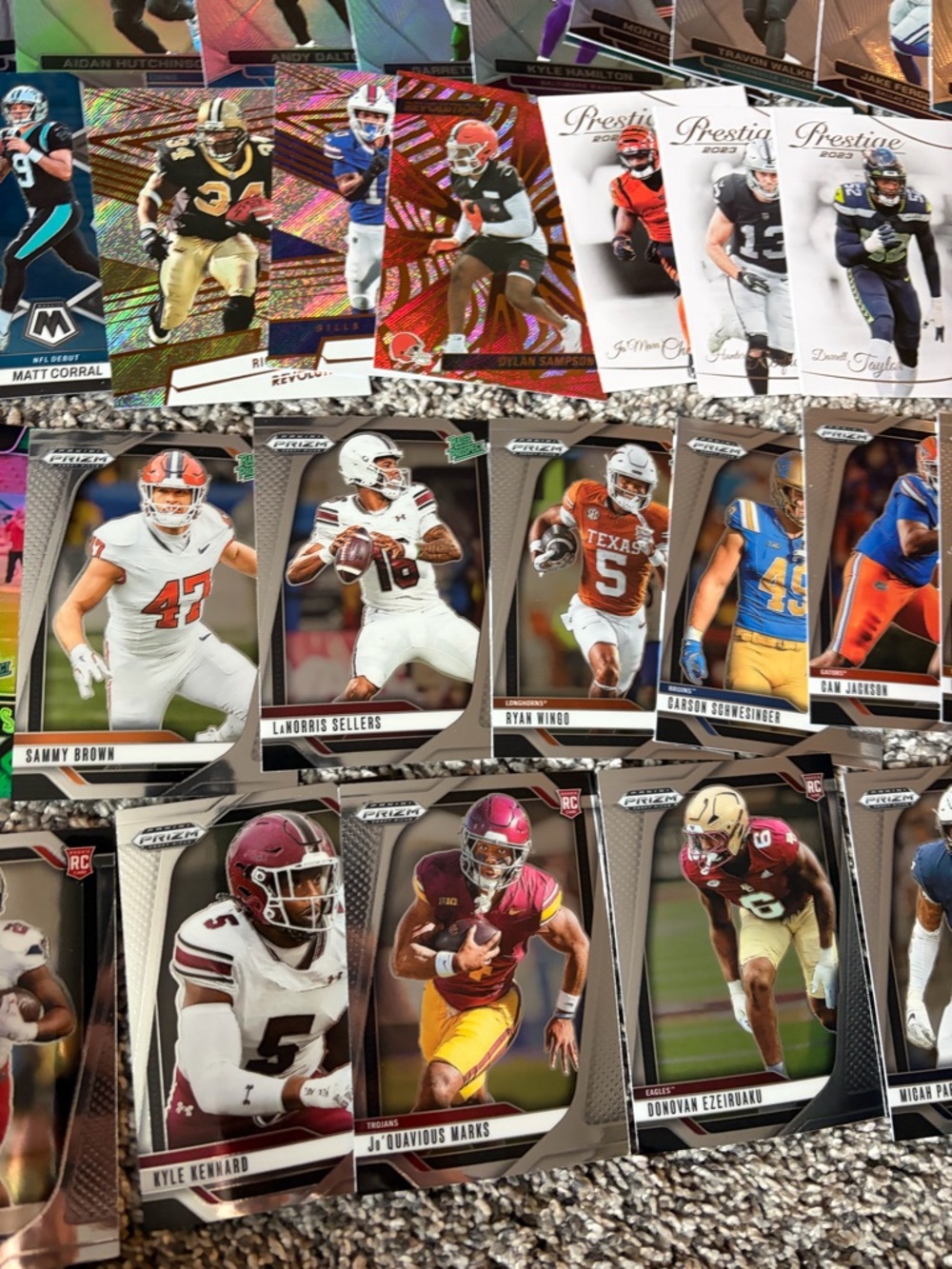 Lot of 84 mixed years Panini 2022-2025 football cards - Picture 3 of 12
